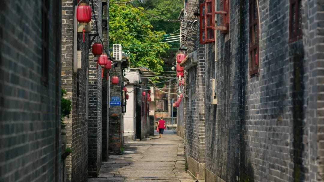 乡村旅游开发的美学建构与艺术空间生产研究(图1)